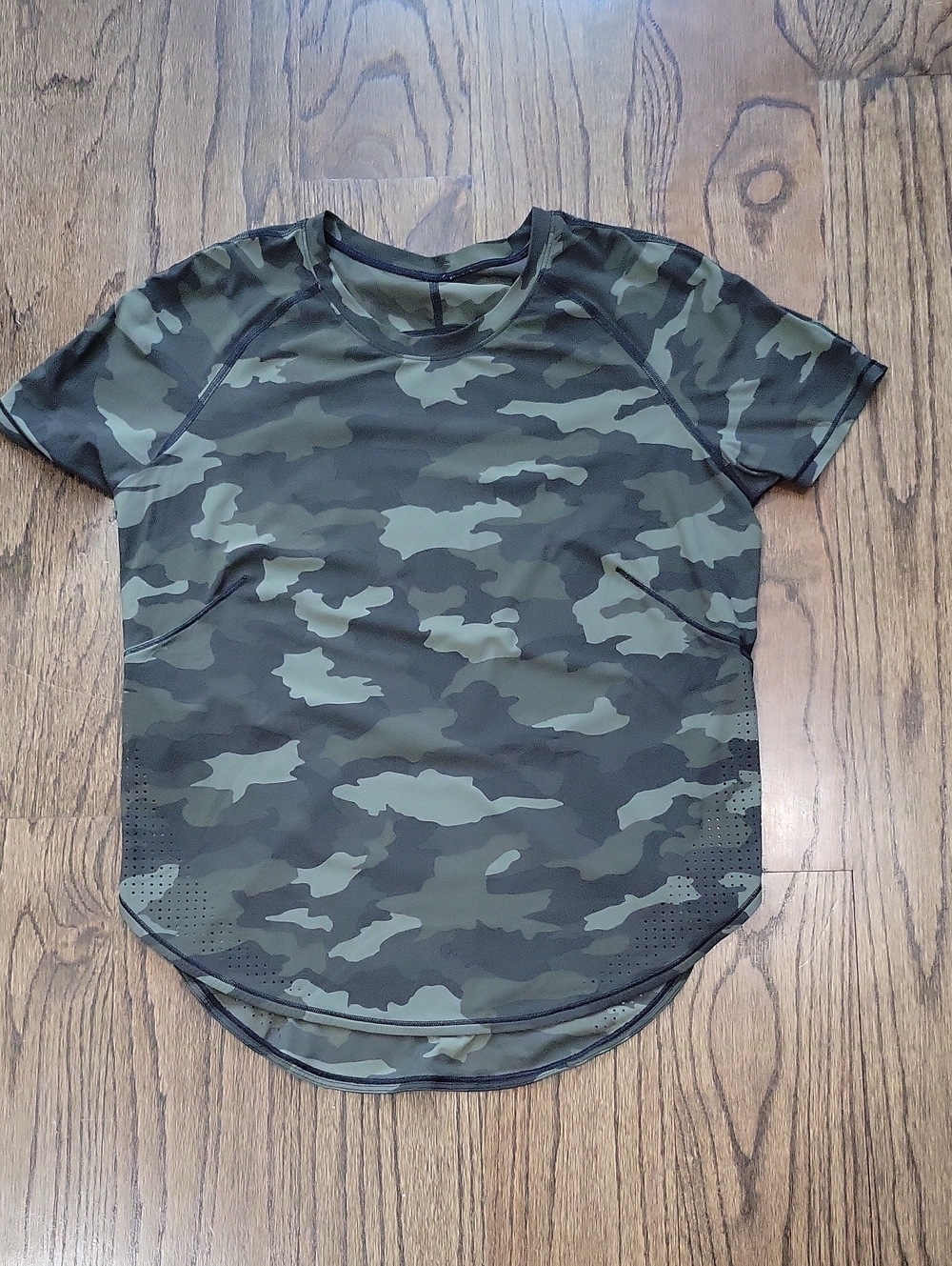 LULULEMON Camo Active Short Sleeve Tee - Olive Green